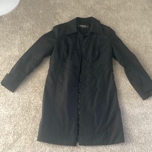 Kenneth Cole reaction black trench coat. Size :M